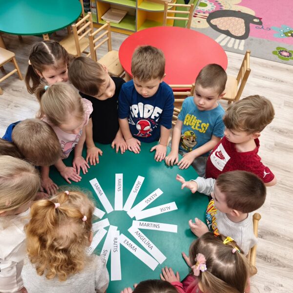 ,, Podziņu''  Sniegavīri