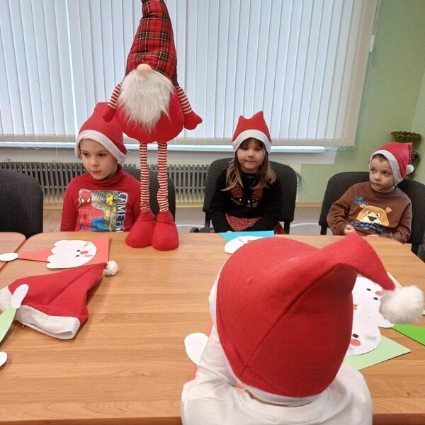 ,,Zīļuku" rūķīšu radošā darbnīca bibliotēkā.