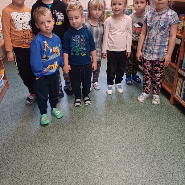 ,, Zīļuki " apmeklē bibliotēku