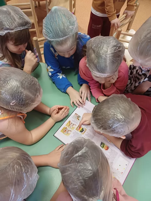 Vitamīnu varavīksne ,, Ežukos".