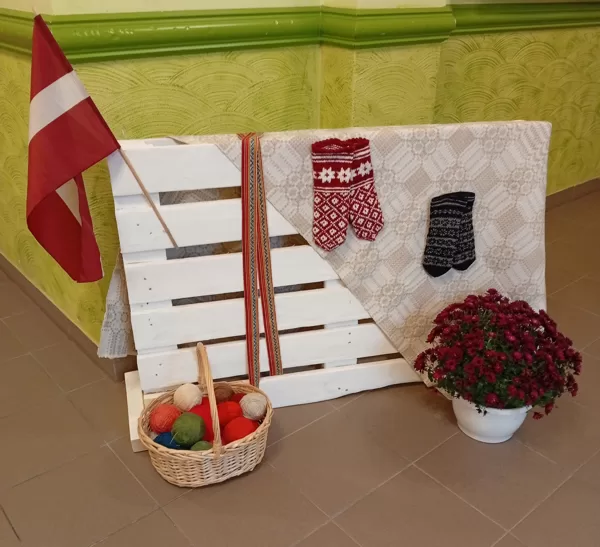 Novembra noskaņā.