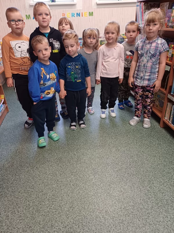,, Zīļuki " apmeklē bibliotēku