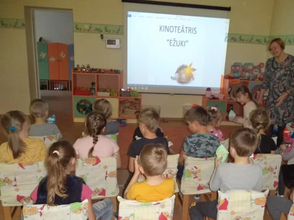 Gatavi multfilmu skatīšanai.
