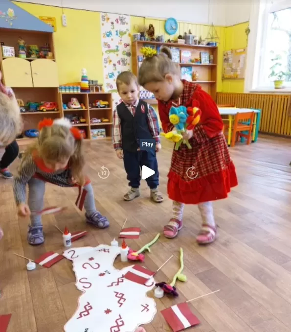 ,,Pūcītes'' svin Latvijas dzimšanas dienu.