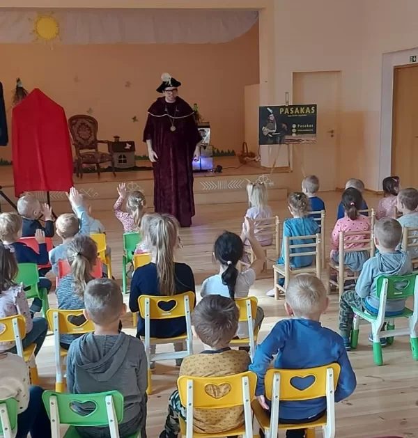 Pasaku rīts ,, Mazā sirmā kumeliņā,jāj pa ceļu pasaciņa"/ 14.04.2023.