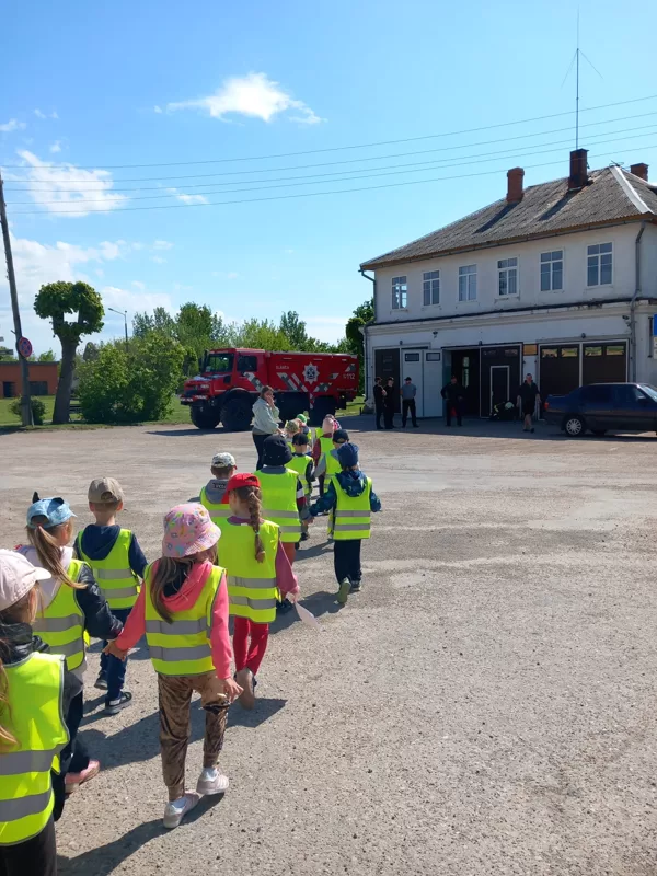 Ciemos pie UGUNSDZĒSĒJIEM./17.05.2024.