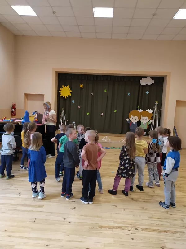,, Ežuki''  svin Lieldienas.